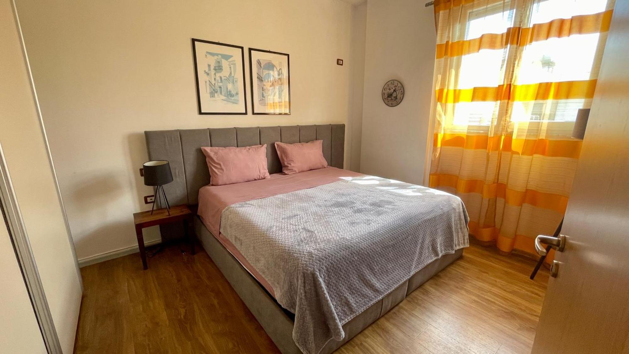 21° Bs Pazari City Center Comfort Apartment Tiranë Ngoại thất bức ảnh