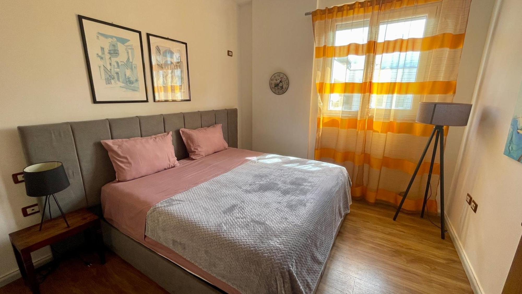 21° Bs Pazari City Center Comfort Apartment Tiranë Ngoại thất bức ảnh